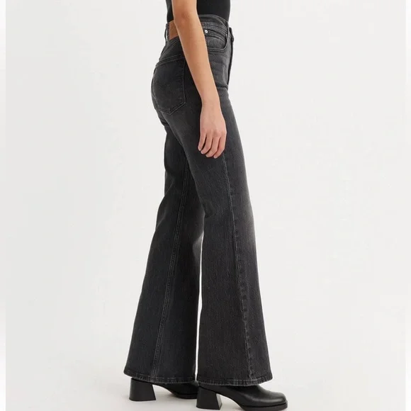 Levi's Premium 70s High-Flare Women’s Jeans in color Just a Hint 30x30 - Picture 5 of 13